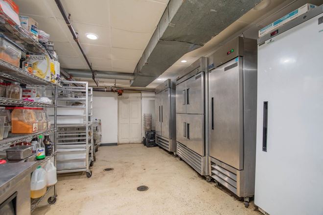TURNKEY RESTAURANT SPACE FOR LEASE