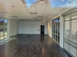 Hwy 190 Retail
