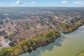 676 Old River Crossing Johnson City Property