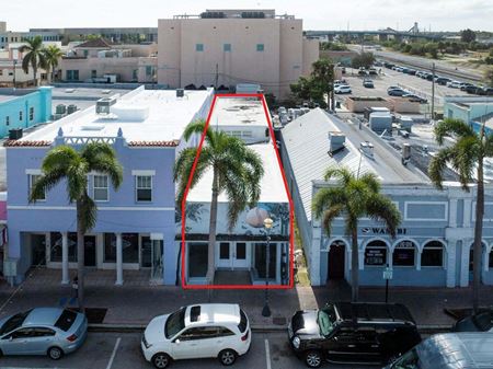 Retail space for Rent at 211 Orange Ave in Fort Pierce