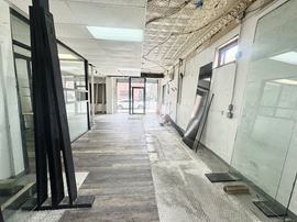 Retail space for lease in Long Island City