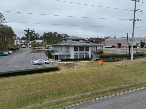 1680 Montgomery Highway