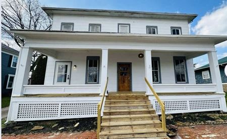 Photo of commercial space at 105 1/2 N Philadelphia St in Freeport