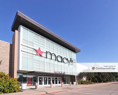 Photo of commercial space at 201 Stacy Road in McKinney