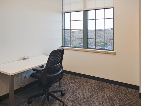 Regus - Delafield - Sun Valley Dr