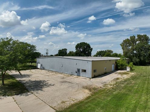 Commercial Ave Industrial Building