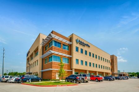 Office space for Rent at 2460 N. 35 East in Waxahachie