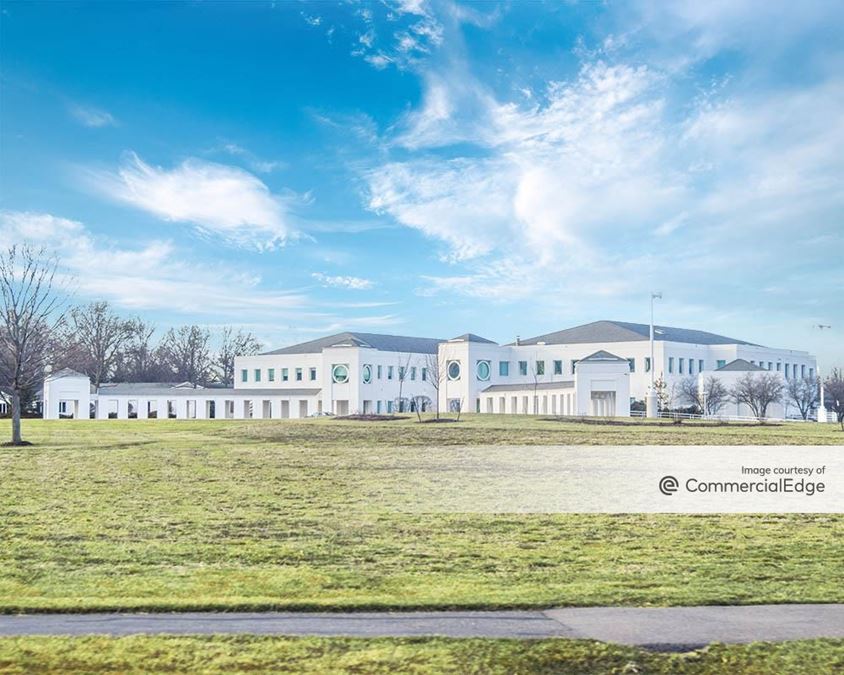 5814 Reed Road, Fort Wayne, IN 46835