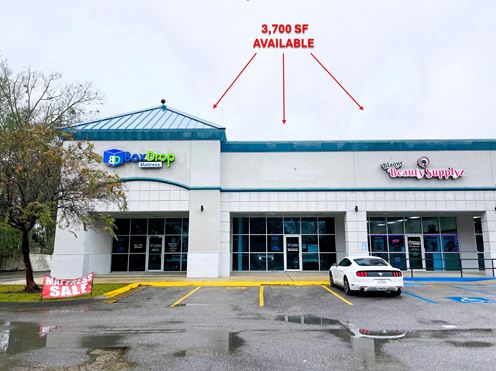 MOVE IN SPECIAL:  Main Street Plaza Shopping Center:  Walmart Shadow Center