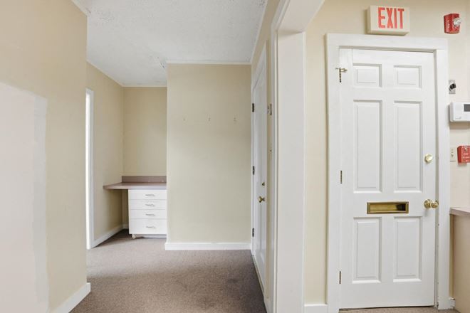 Office or Retail Spaces for Lease in Downtown Georgetown