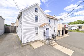 36 Larkin St