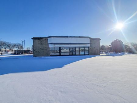 Photo of commercial space at 679 N Weber Rd in Romeoville