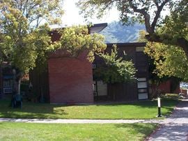 Multiple Commercial Spaces Available In Springville, CA