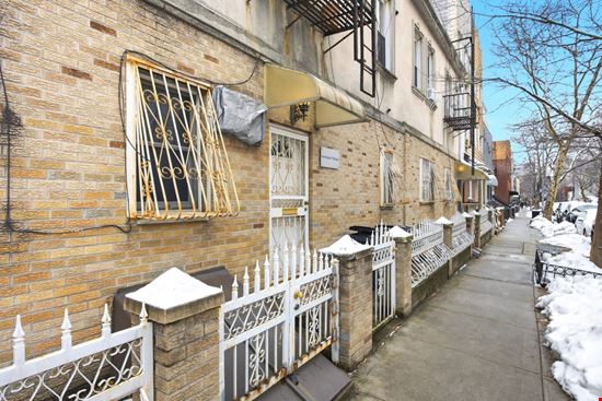 331 Leonard St