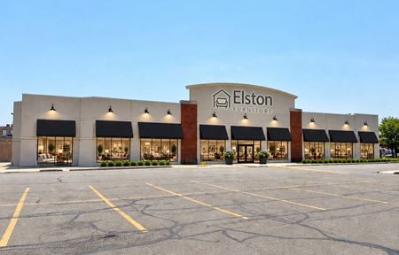 Retail space for Rent at 2575 N Elston Ave in Chicago