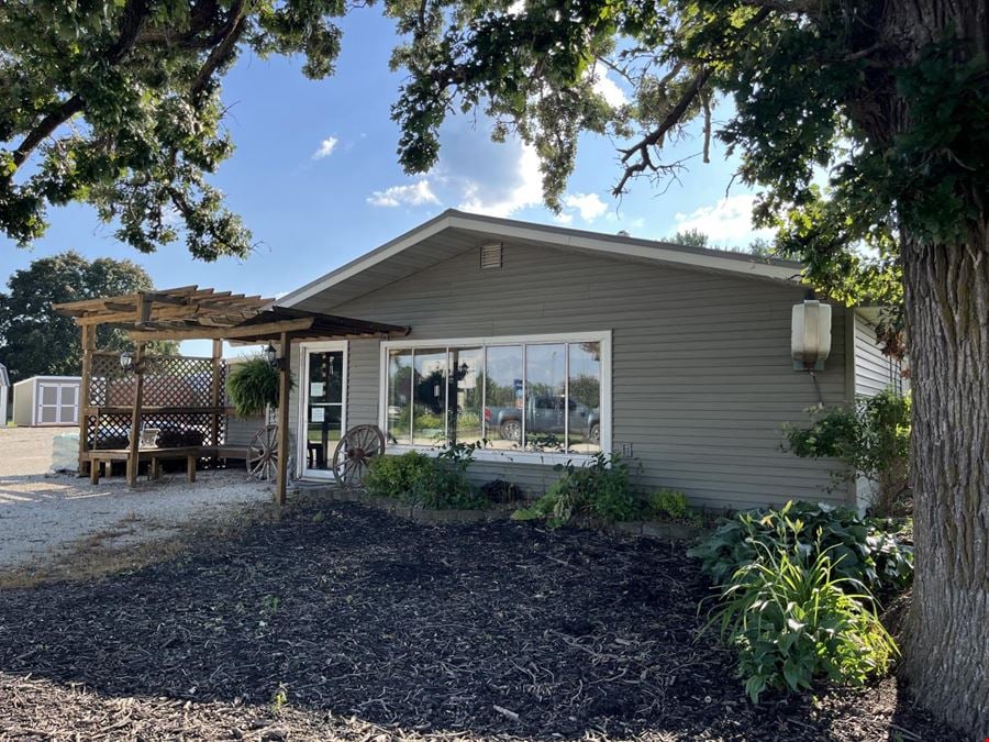 Highway 63 Commercial Building and Land For Sale