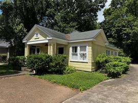 304 Albany Ave