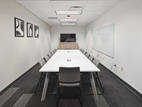 Regus - Appleton W College Ave