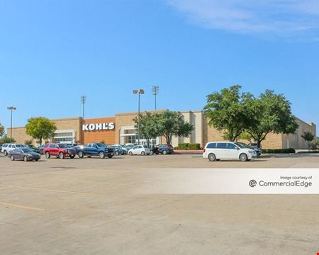 Photo of commercial space at 6091 Precinct Line Road in North Richland Hills