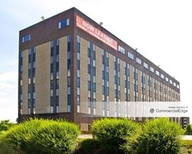 Penn Center East - Building 7