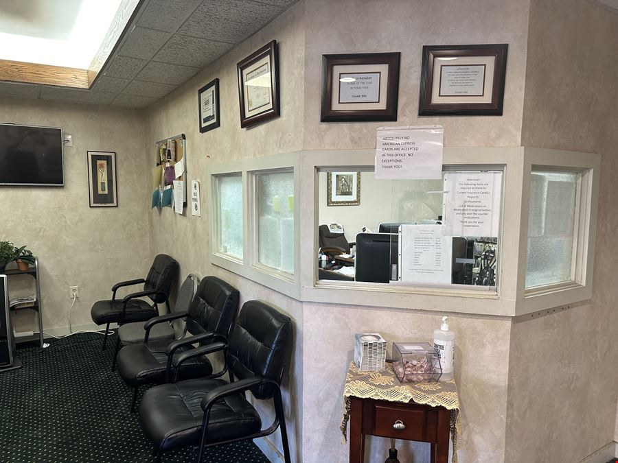H Gray Reeves Professional Center