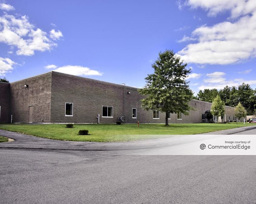 7 Alewive Park Road, Kennebunk, ME 04043