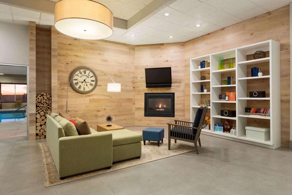 Country Inn & Suites Sidney