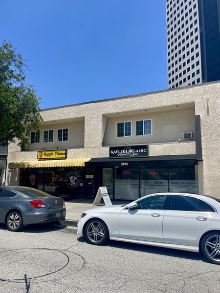 Retail space for Rent at 3915 1/2 West Riverside Drive in Burbank