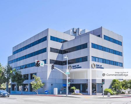 Photo of commercial space at 600 South Lake Avenue in Pasadena
