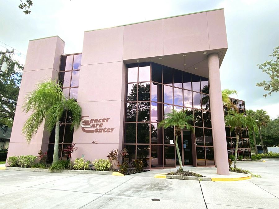 Class A Medical Building Steps from Manatee Memorial