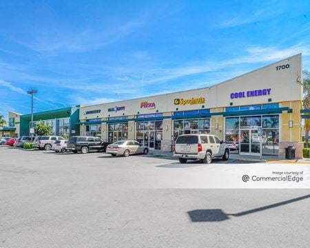 Retail space for Rent at 4751 South Rose Avenue in Oxnard