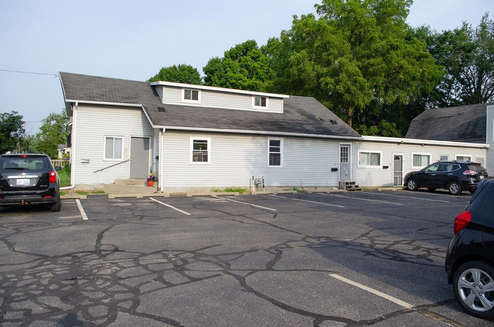 920 W Grand River Ave