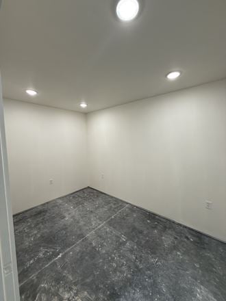 1,200-12,000 sf Flex Space
