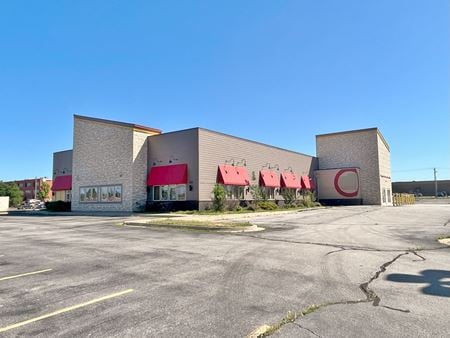 Retail space for Rent at 5702 NW Expressway in Warr Acres