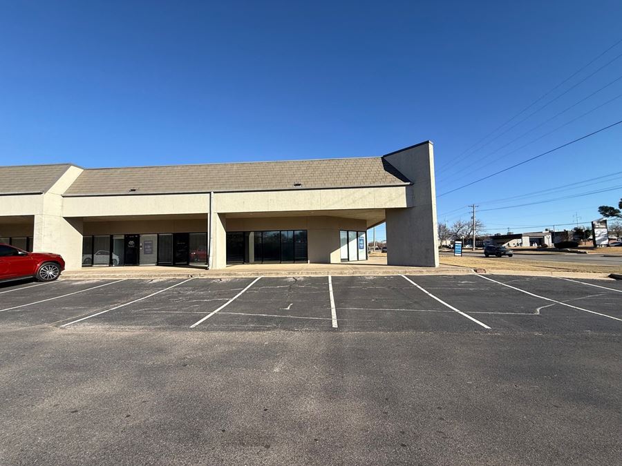River Oaks Plaza Retail/Office