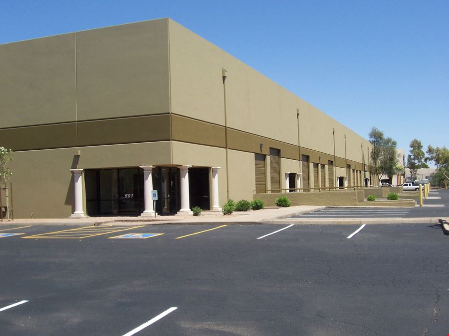 638 W Broadway Rd
