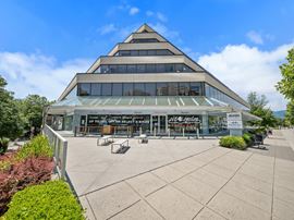 221 West Esplanade