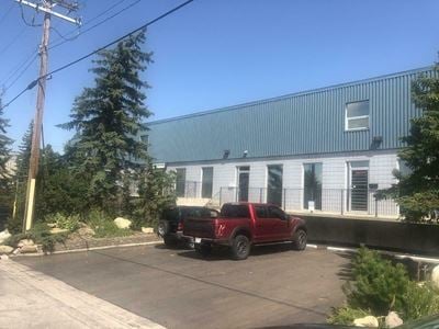3 Skyline Crescent Northeast