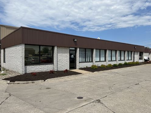 775-779 W. Smith Rd.