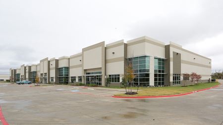 Industrial space for Rent at 1001 Spinks Rd in Flower Mound