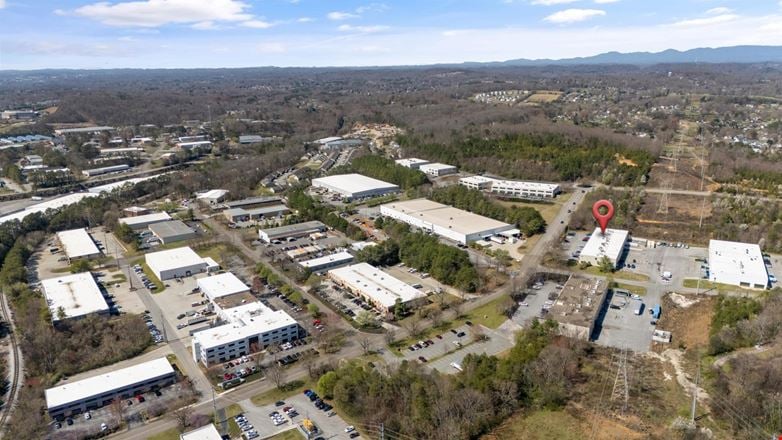 Midpark Road 2,600-22,000 SF Avail. Bus/Ind Park