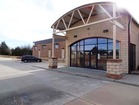 Photo of commercial space at 2600 Technology Pl in Norman