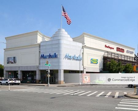 Retail space for Rent at 9605 Queens Blvd in Rego Park