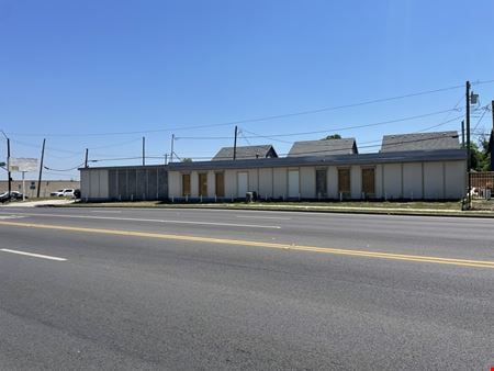Retail space for Sale at 1601 S Riverside Dr in Fort Worth