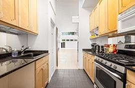 424 West 49th