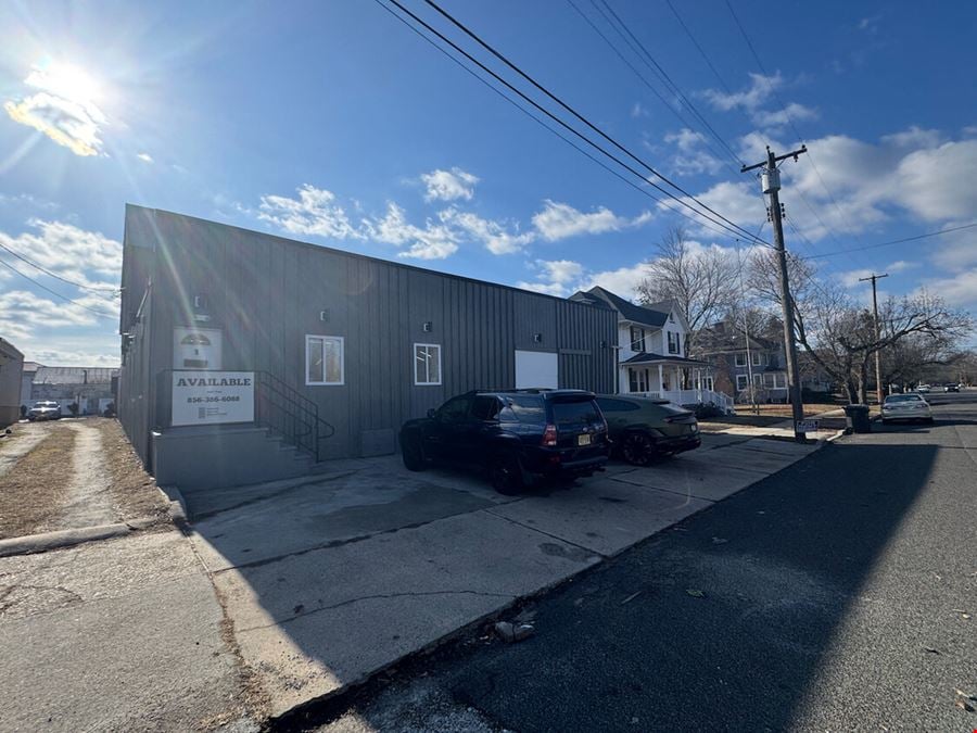 Flex Warehouse/Storage/Retail space Available in Berlin, NJ!