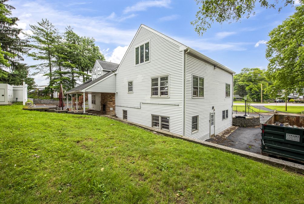 724 Fitzwatertown Rd