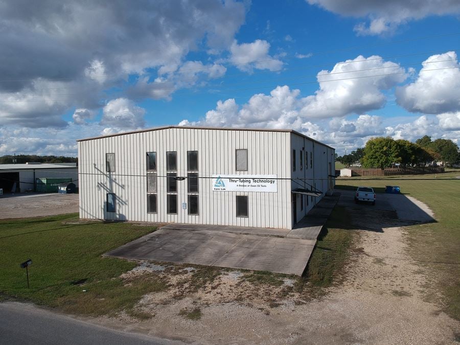 Office/Warehouse Flex Industrial Building For Sale