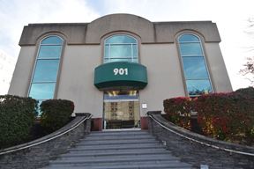 901 Farmington Ave