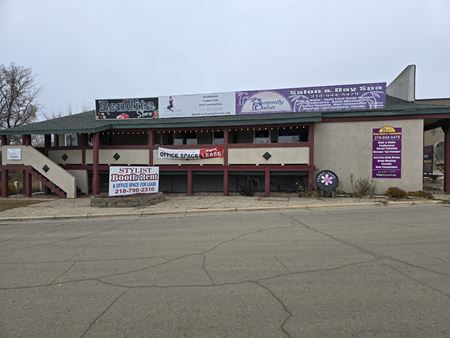 Office space for Sale at 514 Summit Ave in Detroit Lakes